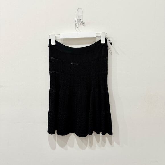 BCBGMaxazria Pull On Open Knit High Waisted Mini Skirt Black Women's Size Small - Picture 2 of 4